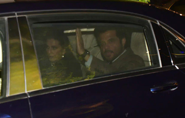 অ্যান্টিলিয়ার পার্টিতে হাজির ছিলেন জ্যাকুলিন ফার্নান্ডেজ এবং সস্ত্রীক অনিল কাপুর।