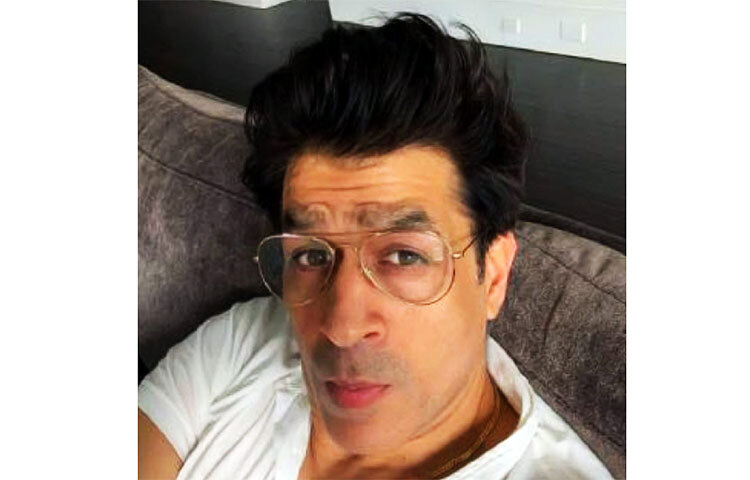 বেকার রজত এখন বলিউডের প্রযোজকদের দরজায় দরজায় ঘুরছেন। ছবি: সংগৃহীত