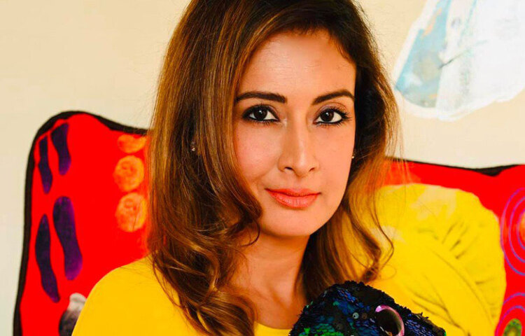 ইন্ডাস্ট্রিতে বহিরাগত না হলে সুযোগ পেতে সুবিধে হয়। এ কথা স্বীকার করেন প্রীতি। তবে একইসঙ্গে তিনি মনে করেন স্বজনপোষণ থাকলেও একটা সময়ের পরে নিজেকে প্রমাণ করতেই হয়।