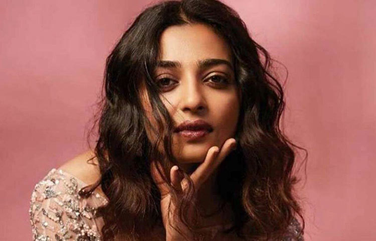 কলেজে পড়তে পড়তেই ২০০৫ সালে প্রথম অভিনয় ‘বাহ! লাইফ হো তো হ্যায় অ্যায়সি’ ছবিতে। তখনও ভাবেনইনি একদিন অভিনয়কেই পেশা করবেন।