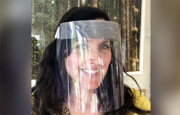 তবে রেচেল নেটমাধ্যম বিমুখ নন। একটু খেয়াল করলেই টুইটারে তার দৈনন্দিন জীবনের খোঁজ পাওয়া যাবে। ছবি: সংগৃহীত