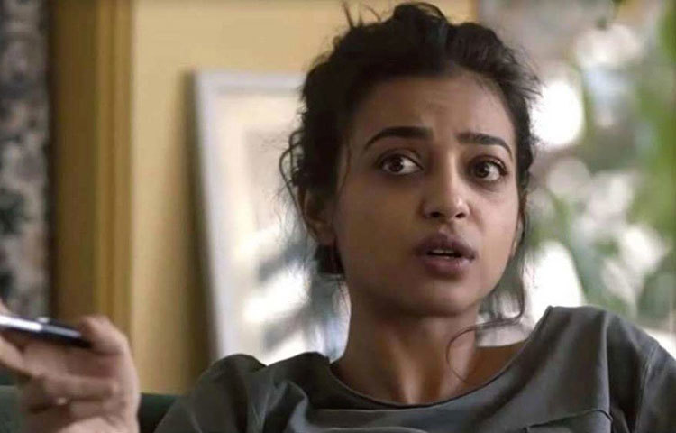 এই কোয়রান্টিন সময়ে আপাতত লন্ডনের বাড়িতেই স্বামীর সঙ্গে বন্দি তিনিও। নতুন ভাষা শিখছেন, রান্না করছেন টুকটাক। আর অপেক্ষায় দিন গুনছেন সব কিছু শান্ত হয়ে যাওয়ার। জানিয়েছেন, পরিস্থিতি স্বাভাবিক হলে তিনি সবার আগে তার বন্ধুদের জড়িয়ে ধরবেন। কাছে টেনে নেবেন ভালবাসার মানুষকে।