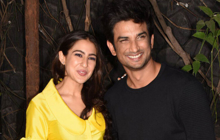 ‘কেদারনাথ’ ছবির শুটিংয়ের সময় সারা ও সুশান্তের মধ্যে সম্পর্ক শুরু হয় বলে জানা গিয়েছে। সে নিয়ে এখনো পর্যন্ত কোনো মন্তব্য করেননি সারা। তবে সুশান্তের আগেও যতবারই সম্পর্কে জড়িয়েছেন সারা, কোনোবারই তা দীর্ঘস্থায়ী হয়নি।