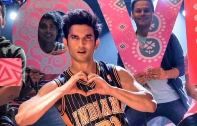 দিল বেচারা: এটি সুশান্ত সিংহ রাজপুতের অভিনীত শেষ সিনেমা। ডিজনি প্লাস হটস্টারে ২৪ জুলাই মুক্তি পেয়েছিল এই ছবিটি। জন গ্রিনের বই ‘ফল্ট ইন আওয়ার স্টারস’-র গল্প ও একই নামের ইংরেজি সিনেমার অনুসরণে তৈরি হওয়া সিনেমাটি ৭.৯ রেটিং পেয়েছিল আইএমডিবিতে। ছবি: সংগৃহীত