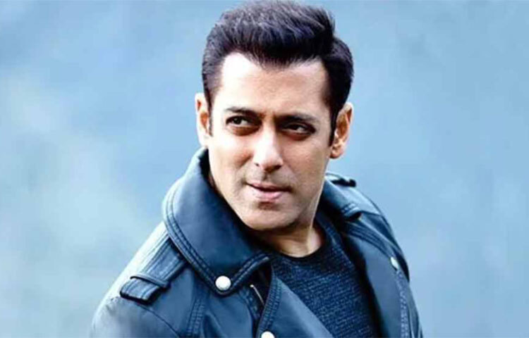 ভবিষ্যতে আপনার ছবিতে কি সালমানকে দেখা যাবে? বানশালিকে অনেকেই নাকি এ প্রশ্ন করেন। তবে তেমন কোনো প্রশ্নেরই সরাসরি জবাব দেননি বানশালি। সাম্প্রতিক একটি সাক্ষাৎকারেও এ নিয়ে সালমানের কোর্টেই বল ঠেলেছেন ‘গঙ্গুবাঈ কাঠিয়াওয়াড়ি’র পরিচালক। ছবি: সংগৃহীত