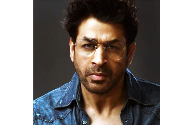 ১৯৯৮ সালে ‘২০০১: দো হাজার এক’ ছবির মাধ্যমে বলিউডে পা রাখলেও তিনি জনপ্রিয় হন ‘কোই মিল গায়া’ ছবিতে কাজ করে। ছবি: সংগৃহীত