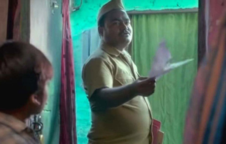 ‘হাওয়া’, ‘হাল্কা’, ‘তিতলি’, ‘সোনচিরিয়া’-র মতো ছবির পাশাপাশি আয়ুষ্মান খুরানার ‘ড্রিম গার্ল’ ছবিতেও অভিনয় করতে দেখা গিয়েছে তাঁকে। রোল ছোট হলেও তাঁর অভিনয়ও প্রশংসিত হয়েছে বিভিন্ন ছবিতে।