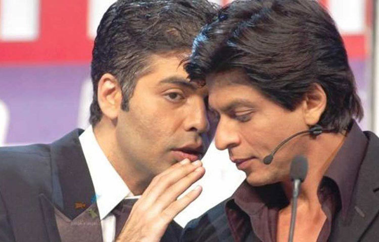 আদিত্য চোপড়ার ফিল্ম ‘দিলওয়ালে দুলহানিয়া লে যায়েঙ্গে’ সময় থেকেই নাকি করণ জোহর আর শাহরুখ খানের বন্ধুত্ব জোরদার হয়। ওই ফিল্মে কর্ণ ছিলেন আদিত্যর অ্যাসিস্ট্যান্ট ডিরেক্টর। সে সময় কর্ণ নাকি শাহরুখকে কথা দিয়েছিলেন, নিজের ডেবিউ ফিল্মে তাকেই হিরো করবেন। সে কথা রেখেও ছিলেন কর্ণ। তার ডেবিউ ফিল্ম ‘কুছ কুছ হোতা হ্যায়’-তে হিরোর রোলে দেখা গিয়েছিল শাহরুখকে।