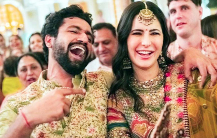 আমন্ত্রিতের তালিকায় ছিলেন ক্যাটরিনার দুই প্রাক্তন প্রেমিক। এমনকি প্রাক্তন প্রেমিকের এক বর্তমান প্রেমিকাও। ছবি: সংগৃহীত