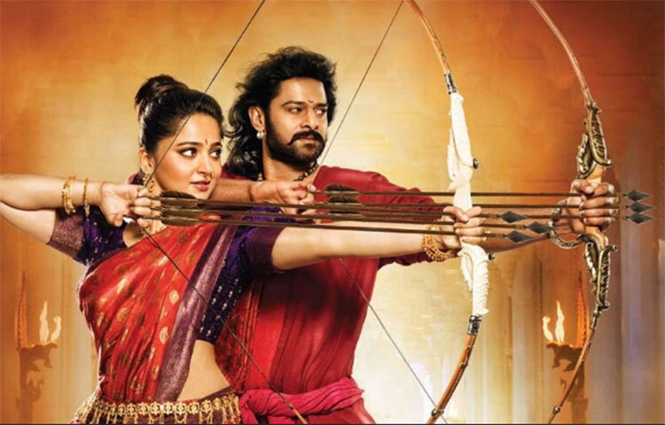 বাহুবলি ২: দ্য কনক্লুশন: দক্ষিণ ভারতের জনপ্রিয় সিনেমার মধ্যে ‘বাহুবলি ২’ অন্যতম। অ্যাকশন ও ড্রামার দারুণ মিলন ঘটেছে এই সিনেমায়। প্রভাস অভিনীত এই সিনেমা বিভিন্ন আঞ্চলিক ভাষাতেও ডাবিং করা হয়েছে। বিশ্বের বক্স অফিস থেকে ১,৮১০ কোটি রুপি উপার্জন করে ‘বাহুবলি ২’ দ্বিতীয় স্থান অধিকার করেছে। ছবি: সংগৃহীত