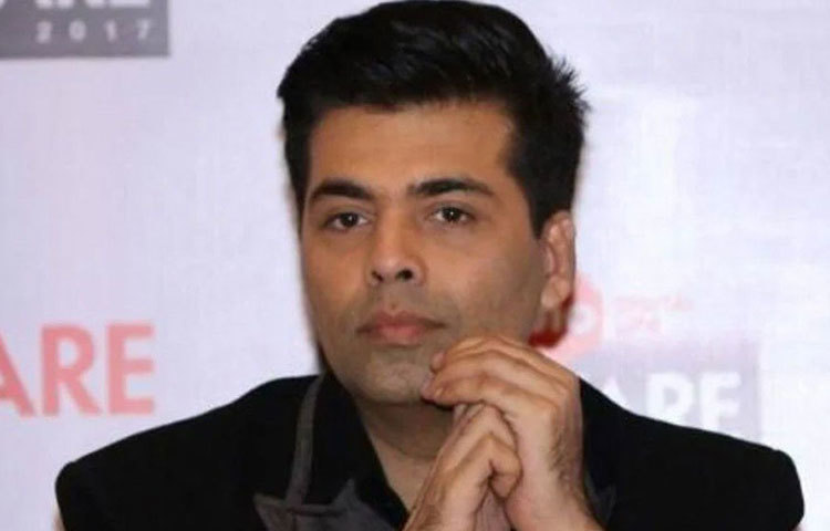 এই তালিকায় প্রথমেই নাম উঠে আসবে পরিচালক-প্রযোজক তথা অভিনেতা এবং সঞ্চালক কর্ণ জোহরের। দীর্ঘ দিন ধরেই স্বজনপোষণের অভিযোগে জেরবার কর্ণ। সুশান্তের মৃত্যুর জন্য বলিউডের দিকে যখন আঙুল উঠতে শুরু করেছে, সেই সময় সর্বপ্রথম তাঁর আচরণ নিয়েই প্রশ্ন ওঠে।