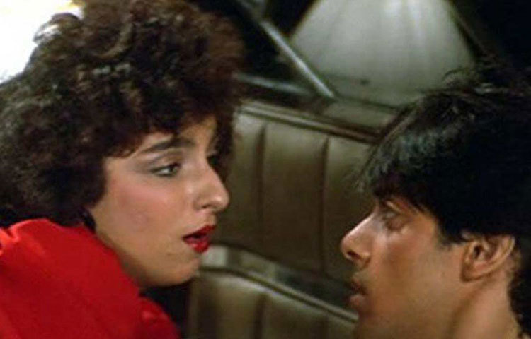 বরজাতিয়াদের পারিবারিক ছবির পটভূমিতে ভায়োলেন্সের কোনো ভূমিকা থাকে না। পরিবর্তে চিত্রনাট্যের বড় অংশ জুড়ে থাকে খলনায়িকার অভিনয়। ‘ম্যায়নে প্যায়ার কিয়া’ ছবিতেও প্রেম-সুমনের মাঝে কাঁটা হয়ে ছিলেন খলনায়িকা সীমা।