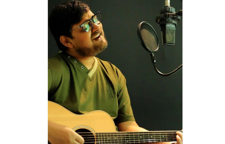 বিখ্যাত সাজিদ-ওয়াজিদ জুটির অন্যতম সংগীত পরিচালক ওয়াজিদ খান ১ জুন মারা যান। করোনা সংক্রমণের ফলে তার কিডনিতে প্রভাব পড়ে। মাত্র ৪২ বছর বয়সে তিনি মারা যান।