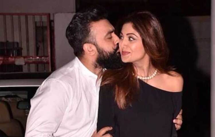 ২০০৮ সালে বিয়ে হয় শিল্পা শেঠি এবং রাজ কুন্দ্রার। ভারতের বান্দ্রায় তাদের একটা রেস্তোরাঁ আছে। ছবি: সংগৃহীত