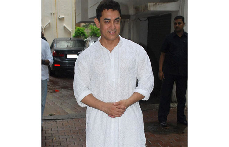 দীর্ঘদিন ধরেই ঈদ মুম্বাইয়ে করেছেন আমির খান। এবারও মুম্বাইয়ের বাড়িতেই উদযাপন করেছেনে তিনি। ছবি: সংগৃহীত