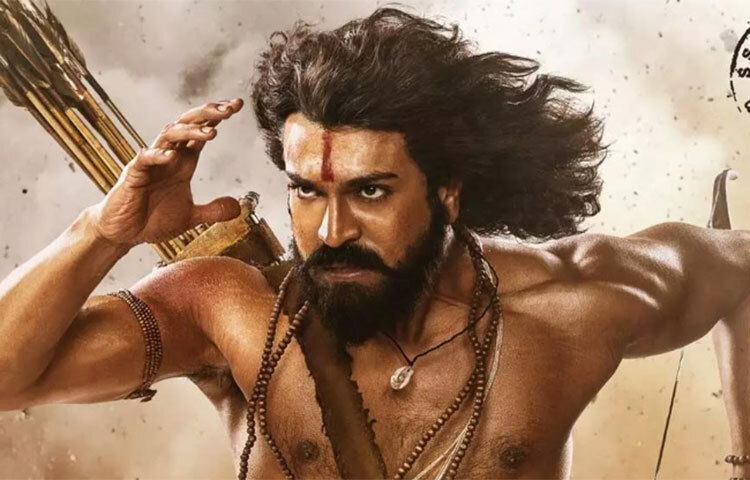 আরআরআর: ২০২২ সালে মুক্তি পেয়েও তেলুগু সিনেমা ‘আরআরআর’ বক্স অফিসের সেরা তিনটি সিনেমার মধ্যে রয়েছে। বিশ্বের বক্স অফিস থেকে মোট ১,১২০ কোটি রুপি উপার্জন করেছে। ছবি: সংগৃহীত