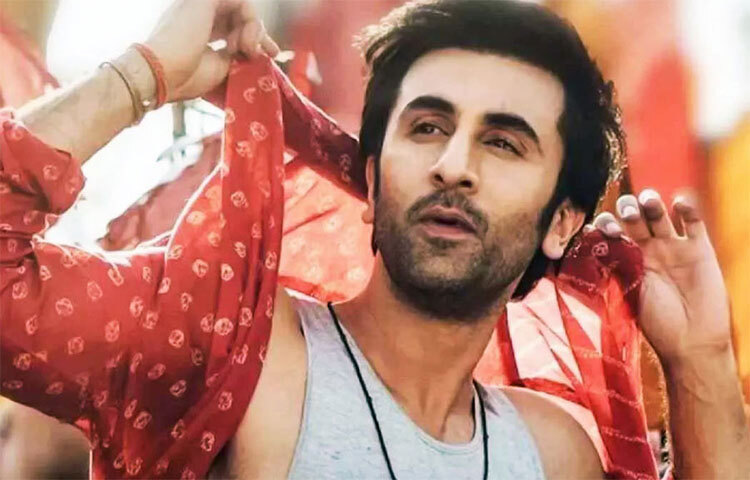 চলতি বছরে মুক্তি পেয়েছে রণবীর কাপুর অভিনীত ‘শমসেরা’ এবং ‘ব্রহ্মাস্ত্র’ ছবি দুটি। দীর্ঘ বিরতির পর আবার বলিউডে ফিরে পরপর দুটি ছবিতে কাজ করেছেন রণবীর। ছবি: সংগৃহীত