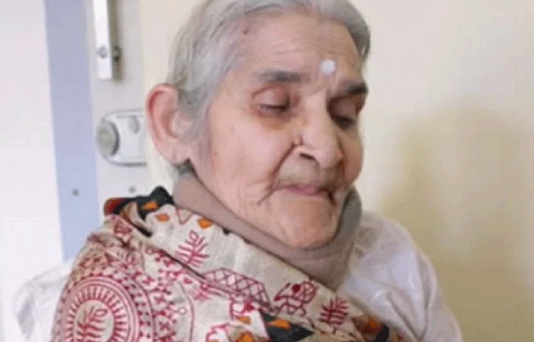 এই ফিল্মেই আম্মাজি পুপ্পা জোশী ৮৫ বছর বয়সে প্রথম অভিনয় করেন। তার অভিনয়ে মুগ্ধ হয়ে গিয়েছিলেন দর্শকরা।