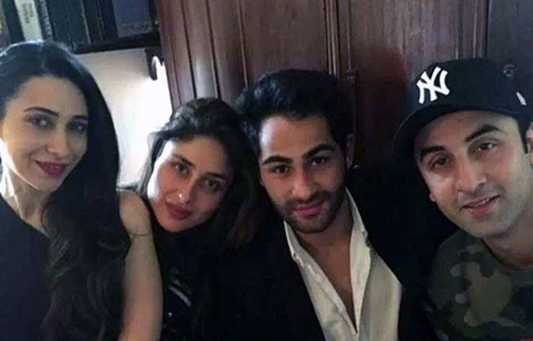 এই তালিকায় এখন পর্যন্ত রাখা যাচ্ছে না কাপুর পরিবারকেও। কারণ রণবীর কাপুর, কারিনা কাপুর বা কাপুর পরিবারের অন্য কোনো সদস্যও অর্থ সাহায্যে এগিয়ে আসেননি।