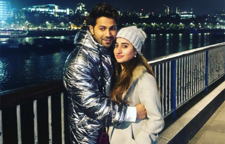 সম্প্রতি তার অনেকদিনের বান্ধবী নাতাশা দালালকে বিয়ে করেন অভিনেতা বরুণ ধাওয়ান। নাতাশা পেশায় একজন ফ্যাশন ডিজাইনার। ছবি: সংগৃহীত