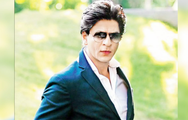 ২০১৮ সালের ছবি আনন্দ এল রাইয়ের ‘জিরো’ একেবারেই দর্শক টানতে পারেনি। এরপর নিজেকে কিছুটা সময় দেন শাহরুখ খান। বলিউড বাদশা মাঝের সময়টা নতুন এক ছবি দর্শকদের উপহার দিতে তৈরি করছিলেন। ছবি: সংগৃহীত