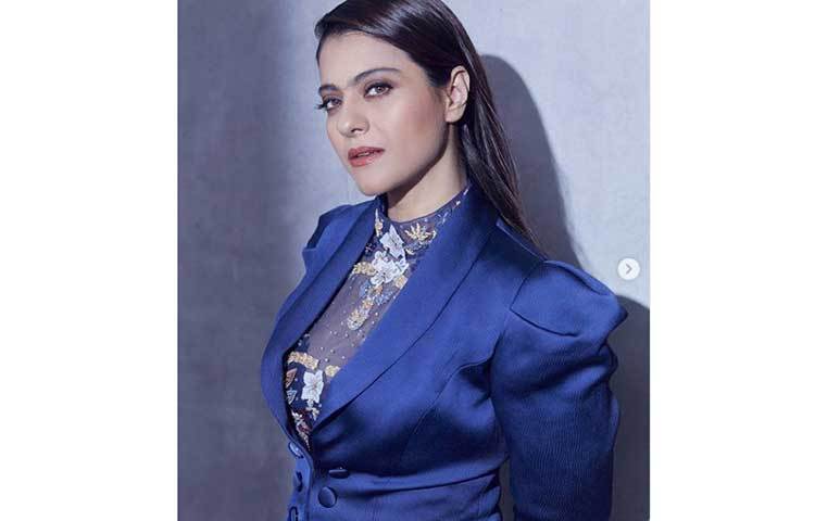 প্রসঙ্গত বাঙালি অভিনেত্রী তনুশ্রী দত্তের হাত ধরে বলিউডে মিটু প্রতিবাদ নতুন মোড় নেয়। জনপ্রিয় অভিনেতা নানা পাটেকরের বিরুদ্ধে হেনস্থার অভিযোগ করেন তনুশ্রী। নানার পাশাপাশি জনপ্রিয় কোরিওগ্রাফার গণেশ আচার্যর বিরুদ্ধেও সরব হন তনুশ্রী।