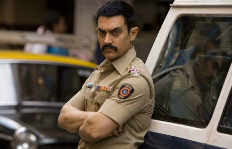 আমির খানের সিনেমার মূল বিষয় সামাজিক বার্তা। বলি মহলের অনেকের ধারণা, ‘লগান’, ‘তারে জমিন পর’, ‘থ্রি ইডিয়টস’-এর মতো ছবির নায়ককে ‘তলাশ’-এ মেনে নিতে পারেননি ভারতীয় দর্শকরা। পাশাপাশি এই ছবির ক্রাইম-থ্রিলার-সাসপেন্স আবহ নিতে পারেন দর্শক।