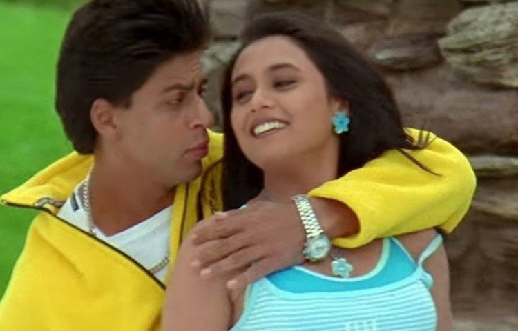 সুপারহিট এই ছবিতে কাজল মূল নায়িকা হলেও রানির অভিনয়ও দর্শকদের মনে দাগ কেটেছিল। ইন্ডাস্ট্রিতে নায়িকা হিসেবে পরিচিতি পেয়েছিলেন তিনি। এই ছবির সুবাদে ধীরে ধীরে রানি জায়গা করে নেন বলিউডে।