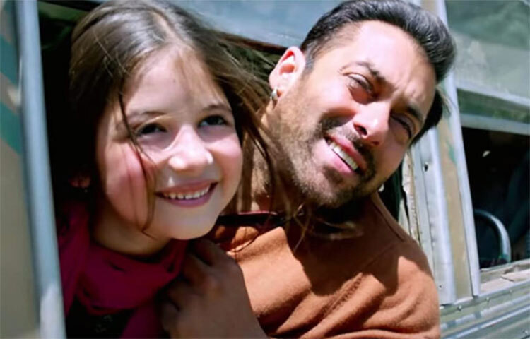 বজরঙ্গি ভাইজান: সালমান খান অভিনীত এই হিন্দি সিনেমাটি বিশ্বের বক্স অফিস থেকে ৯১০ কোটি রুপি উপার্জন করে পঞ্চম স্থানে রয়েছে। ছবি: সংগৃহীত