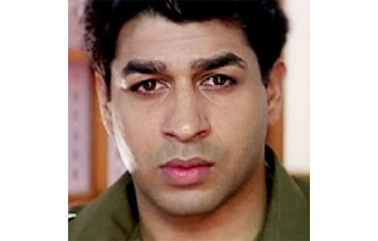 ২০১২ সালে তাকে ‘ব্ল্যাক বার্ড’ ছবিতে অভিনয় করতে দেখা যায়। বলিউডে আপাতত এটিই রজতের শেষ কাজ। ছবি: সংগৃহীত