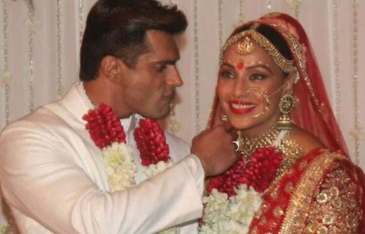 বিপাশা বসুর থেকে করণ সিং গ্রোভার ৩ বছরের ছোট। ২০১৬ সালের ৩০ এপ্রিল তাদের বিয়ে হয়।