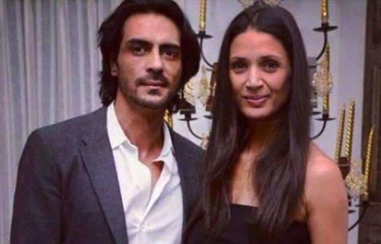 মিটমাটের সব চেষ্টা ব্যর্থ হয়। ২০১৮ সালে শেষ হয়ে যায় অর্জুন-মেহরের দুই দশকের বেশি পুরনো সম্পর্ক।