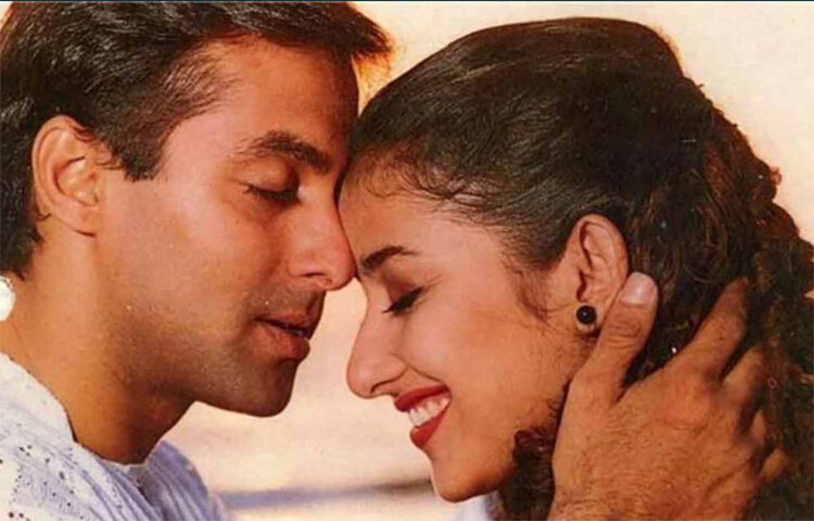 অথচ সালমান এবং বানশালির জুটির ইনিংসটা ভালোই শুরু হয়েছিল। এককালে তো বানশালির টানা দুটি ছবিতেই মুখ্য চরিত্রে ছিলেন সালমান। ১৯৯৬ সালে ‘খামোশি’ এবং তিন বছর পর ‘হম দিল দে চুকে সনম’। ২০০৭ সাল রণবীর এবং সোনম কাপুরের অভিষেক ছবি ‘সাওয়ারিয়া’-তেও খানিকক্ষণের জন্য মুখ দেখিয়েছিলেন বলিউডের ভাইজান। তারপর থেকে কী যে হলো! দুজনকে একসঙ্গে দেখা গেল না। ছবি: সংগৃহীত