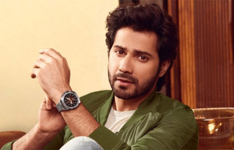 নায়িকার সঙ্গে মিষ্টি প্রেম বা খলনায়ককে বেদম পেটানো হিন্দি ছবিতে এ সবই করে ফেলেছেন বরুণ ধাওয়ান। পরের মাসেই ‘ভেড়িয়া’ নামে তার একটি হরর ছবি মুক্তি পাওয়ার কথা রয়েছে। তাতে অতিপ্রাকৃত কাণ্ডকারখানার প্রসঙ্গ উঠে আসবে। বাস্তবে কি তেমন কোনো অভিজ্ঞতা হয়েছে বরুণের? তার দাবি, ২০১৫ সালের ‘এবিসিডি-২’ শুটিংয়ের সময় অদ্ভুতুড়ে কাণ্ড ঘটেছিল। ছবি: সংগৃহীত