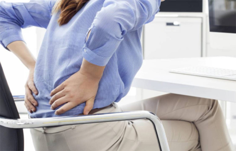 কলায় প্রচুর ম্যাগনেসিয়াম আছে। তাছাড়া এই ফল হাড় ও দাঁতের গঠন সুগঠিত করে। ডায়েটে রোজ একটি করে কলা থাকলে হাড়ের বিভিন্ন রোগ থেকে দূরে রাখে। ছবি: সংগৃহীত