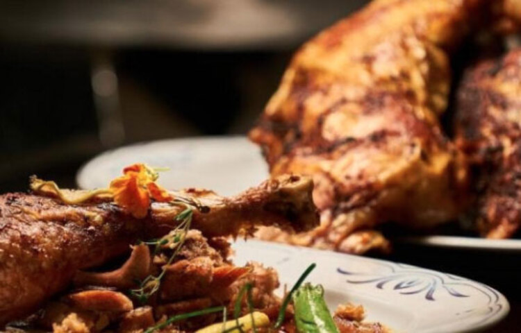 সকালের নাস্তা মাংস না থাকাই ভালো। পুষ্টিবিদরা বলছেন, এর ফলে ক্যানসারেরও ঝুঁকি থাকে। শরীরে টক্সিনের মাত্রা বেড়ে যায়। সমস্যা হতে পারে হজমেরও। এই ধরনের কার্বোহাইড্রেটে নাইট্রেট বেশি থাকায় সহজে ত্বক বুড়িয়ে যায়।