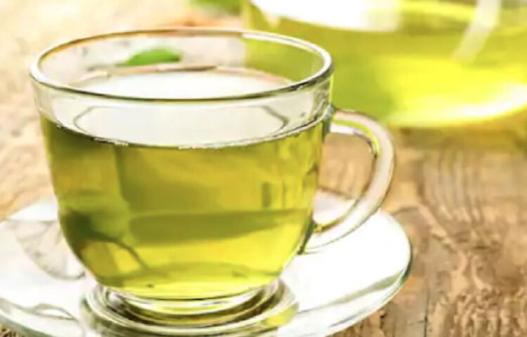 একই গুণ আছে গ্রিন টিয়েরও। ওই চায়ের টি-ব্যাগ গরম জলে দিয়ে ফুটিয়ে নিন, তার পর ঠান্ডা হলে পিম্পলে লাগান। একই গুণ আছে গ্রিন টিয়েরও। ওই চায়ের টি-ব্যাগ গরম জলে দিয়ে ফুটিয়ে নিন, তার পর ঠান্ডা হলে ব্রণে লাগান।