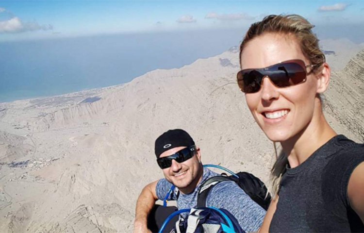 তিনি একজন স্কাইডাইভিং প্রশিক্ষক। সে কারণেই এতো সহজে এবং সাবলীলভাবে এই বিজ্ঞাপনটি করতে পেরেছেন তিনি। ছবি: সংগৃহীত