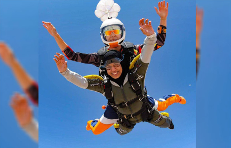 তার মতে, ‘জীবন একটি দুঃসাহস এবং রোমাঞ্চে ভরা অভিযান। তা না হলে জীবনের কোনো অর্থই নেই।’ ইনস্টাগ্রামের পাতায় এটি লিখে রেখেছেন তিনি। ছবি: সংগৃহীত