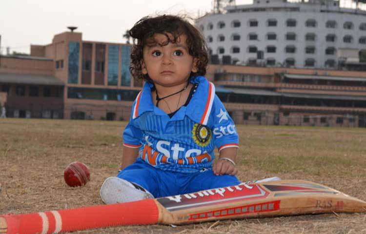 আনন্দ মেহেতা তার ১০ মাসের ভাইপোর এই ছবি পোস্ট করেছেন টুইটারে।