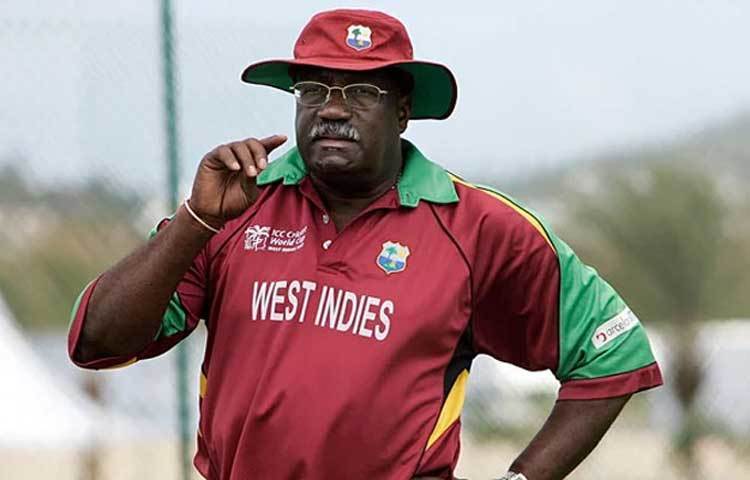 ক্রিকেট অঙ্গনের অন্যতম কিংবদন্তি খেলোয়াড় ক্লাইভ লয়েড ওয়েস্ট ইন্ডিজ দলের ক্যাপ্টেন হিসেবে খেলে ইতিহাস সৃষ্টি করেছেন। তিনি সর্বকালের সেরা সফল ক্যাপ্টেনদের অন্যতম।