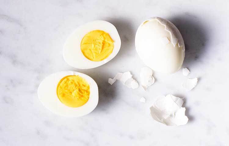 মাংস ও ডিম সম্পূর্ণ সেদ্ধ করে রান্না করতে হবে।