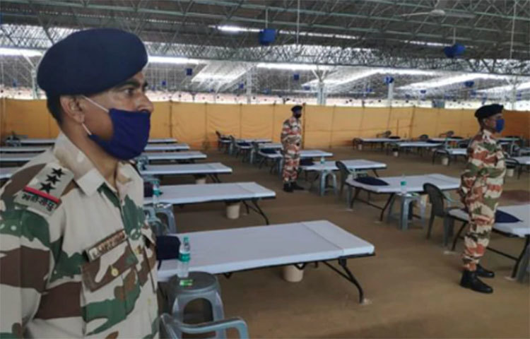 হাসপাতালে চিকিৎসার দায়িত্বে রয়েছে ইন্দো-তিবেটান বর্ডার পুলিস। আইটিবিপি-র ১৭০ জন ডাক্তার ও ৭০০-র বেশি স্বাস্থ্যকর্মী মোতায়েন রয়েছেন হাসপাতালে।