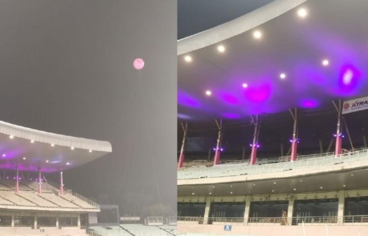 ইতিহাসের সাক্ষী হতে চলেছে ক্রিকেটের নন্দন কানন। আজ ইডেনে শুরু দিন-রাতের টেস্ট। ভারতের মাটিতে প্রথম গোলাপি বলে টেস্ট খেলবে ভারত ও বাংলাদেশ।