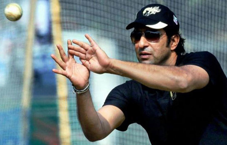 ওয়াসিম আকরাম: পাকিস্তানের এই ক্রিকেটারকে বলা হয়ে থাকে ‘গ্রেটেস্ট ফার্স্ট বলার অব দ্যা ক্রিকেট হিস্টোরি’।
