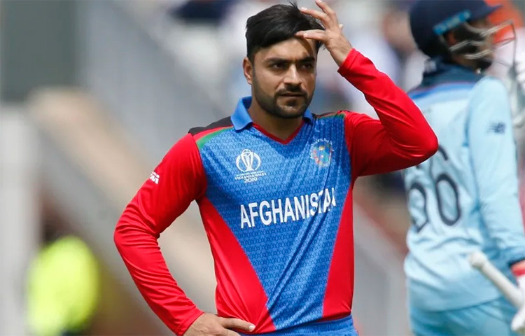 রশিদ খান অ্যাডিলেড স্ট্রাইকার্সের হয়ে খেলার সময় অ্যালকোহল ব্র্যান্ড ওয়েস্ট এন্ডের বিজ্ঞাপন করতে চাননি ২০১৭ সালে। ছবি: সংগৃহীত
