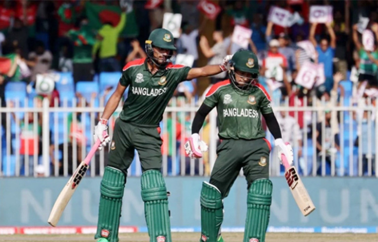 নাইম শেখ আর মুশফিকুর রহিমের জোড়া ফিফটিতে ভর করে শ্রীলঙ্কার বিপক্ষে ৪ উইকেটে ১৭১ রানের চ্যালেঞ্জিং সংগ্রহ দাঁড় করিয়েছিল টাইগাররা। ছবি: সংগৃহীত