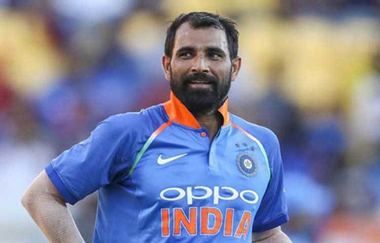 মহম্মদ শামি: ষে কোনো মুহূর্তে প্রতিপক্ষের উইকেট তুলে নিতে দক্ষ শামি। ৭৪টি ওয়ানডে থেকে ১৩৬টি উইকেট নেন তিনি।