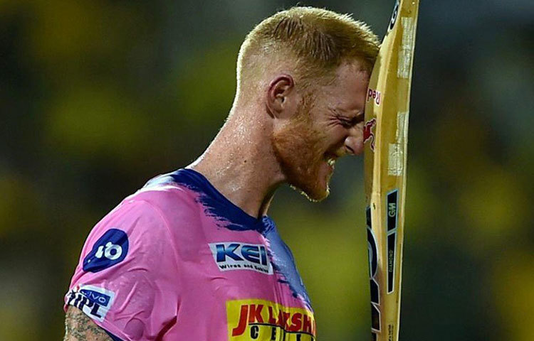 বেন স্টোকস হলেন এই সময়ে বিশ্বের অন্যতম সেরা অলরাউন্ডার। ইংল্যান্ডের এই অলরাউন্ডার পানশালায় মারামারির ঘটনায় কিছুদিন আগেও বিপর্যস্ত ছিলেন। কিন্তু সেই ঘটনা পিছনে ফেলে এসেছেন তিনি। আইপিএলেও রেখেছেন ধারাবাহিকতার পরিচয়।