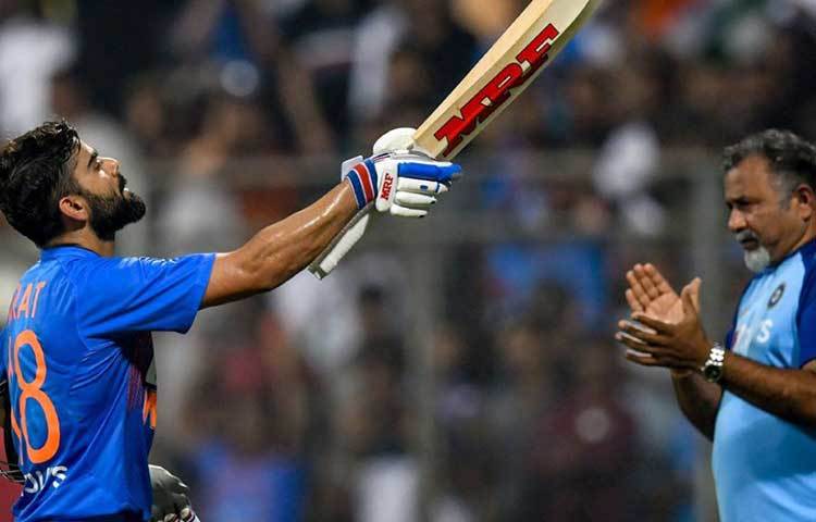 রোহিত, রাহুল ও কোহলি, ভারতের তিন ব্যাটসম্যান এ দিন সত্তরের বেশি রান করেছেন। টি-টোয়েন্টি আন্তর্জাতিকে এই প্রথমবার কোনো দলের তিনজন সত্তরের বেশি রান করলেন এক ইনিংসে। শুধু আন্তর্জাতিকেই নয়, সমস্ত রকম টি-টোয়েন্টি ম্যাচেই এমন ঘটনা আগে হয়নি। ওয়াংখেড়েতে এটাই টি-টোয়েন্টিতে সর্বাধিক স্কোর।